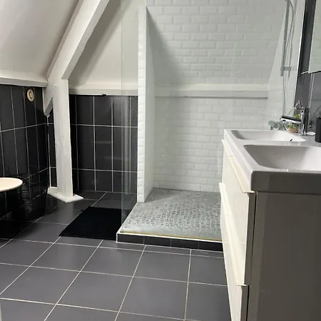Maison Salignac 9 Personnes 빌라 *